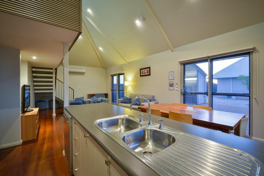 Exmouth Escape Resort Exteriör bild